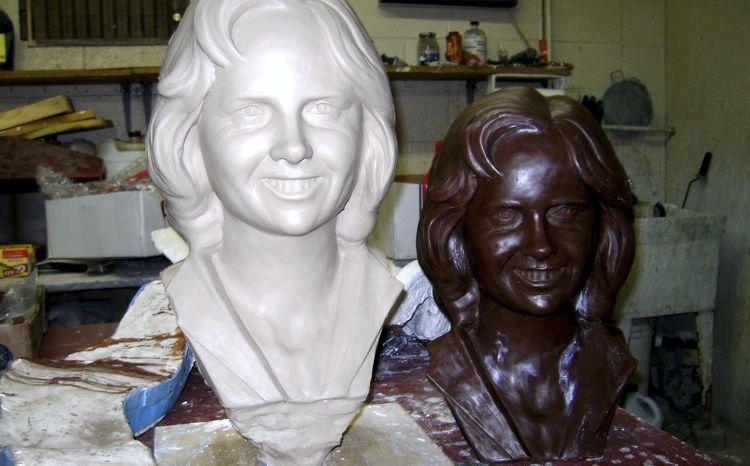 custom-bronze-bust-process-3-mold-next-to-clay