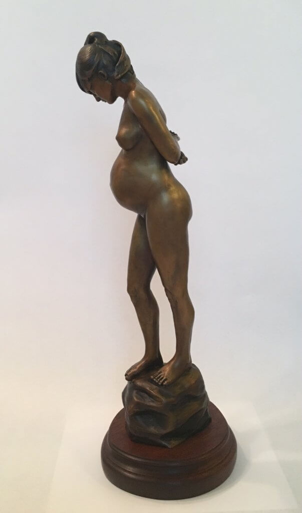 Custom bronze statue expecting1