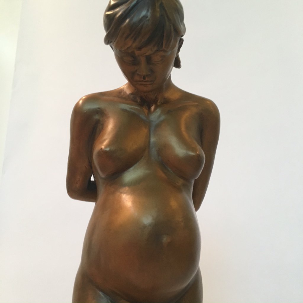 Custom bronze statue expecting6